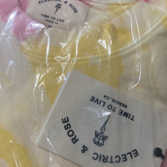 Electric & Rose sweatshirt - Picture 4 of 4